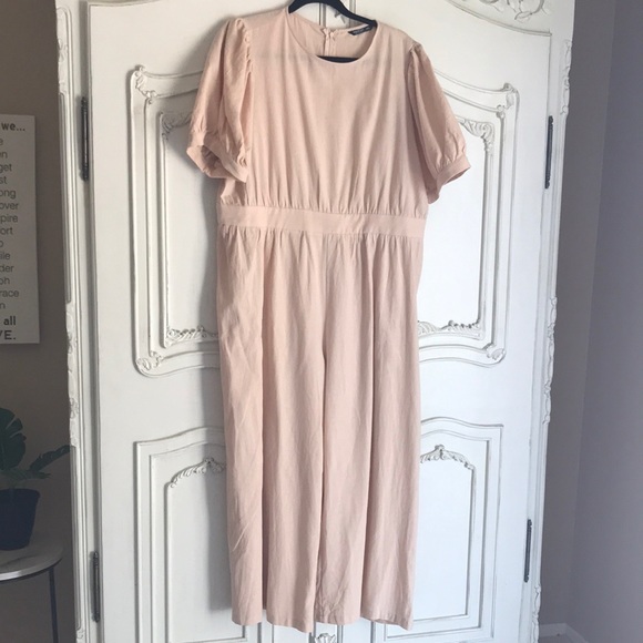 🏵️donated 10/25 Plus size Cream puff sleeve wide leg jumpsuit 3x - Picture 2 of 5